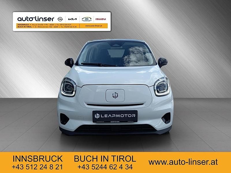 Neu Leapmotor T03 69 kW (95 PS) 2025 Weiß Kleinwagen
