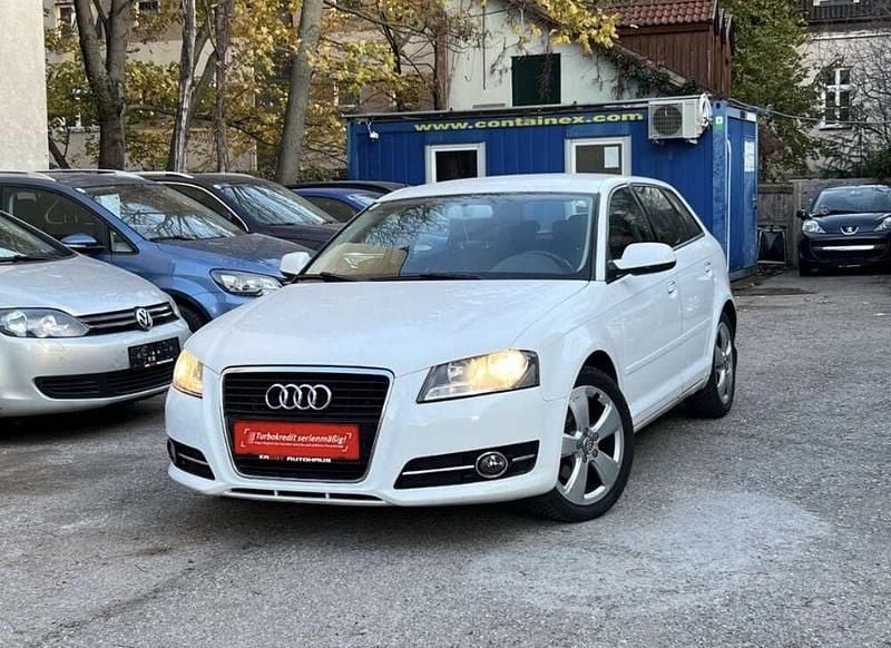 Gebraucht Audi A3 105 PS (77 kW) 2013 Limousine