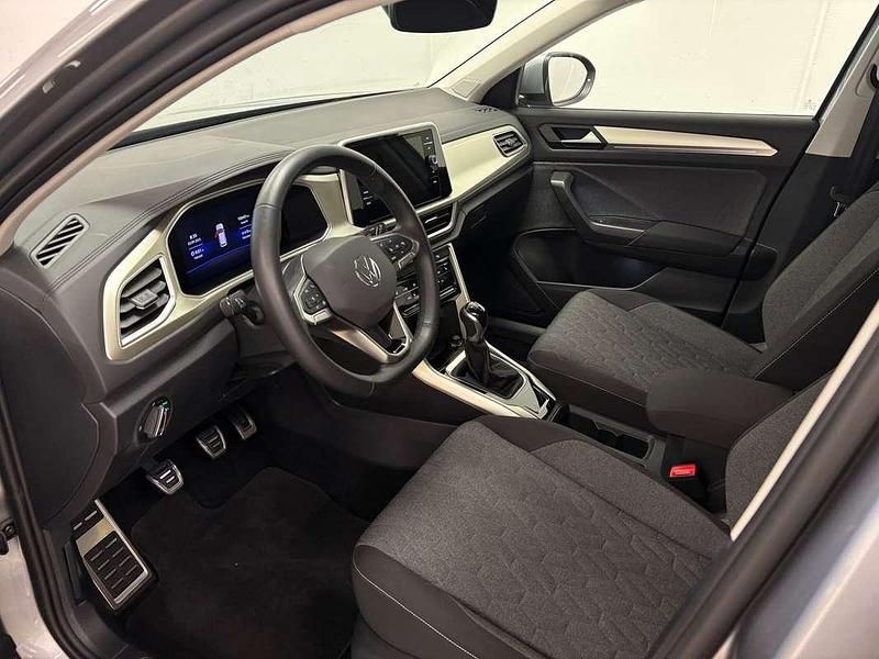 Gebraucht VW T-Roc Life 116 PS (85 kW) 2024 Silber SUV