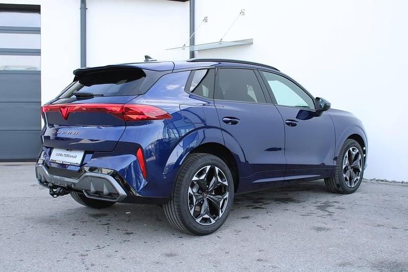 Neu Cupra Terramar 150 PS (110 kW) 2026 Dunkelblau  metallic SUV