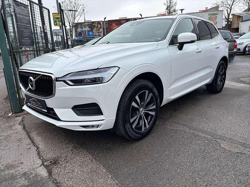 Gebraucht Volvo XC60 Momentum 190 PS (139 kW) 2020 Weiß SUV