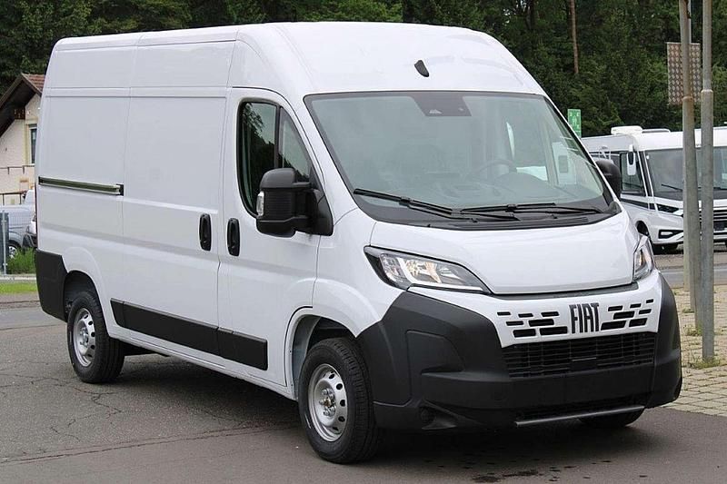 Weiß Gebraucht 2024 Fiat Ducato Van | € 29.990 (Guter Preis) - Bild 1/4