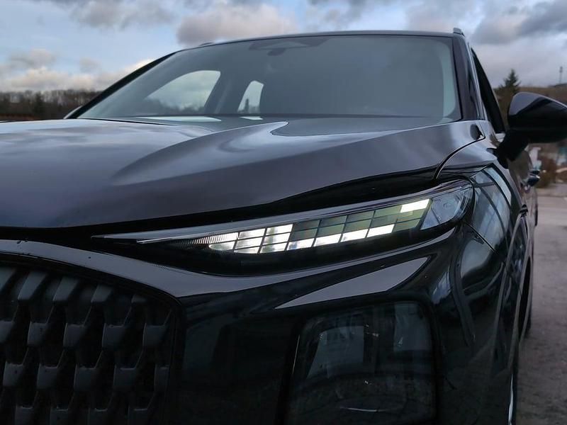 Neu Audi Q3 150 PS (110 kW) 2026 Schwarz  metallicperleffektno SUV