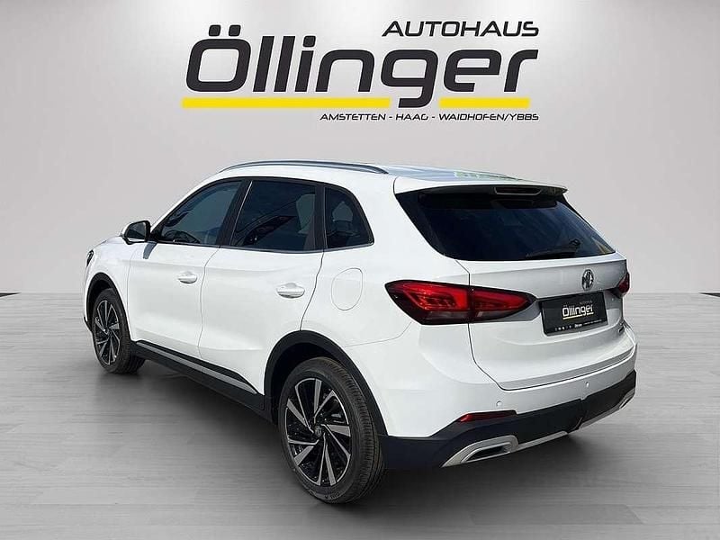 Neu MG ZS Luxury 102 PS (75 kW) 2025 Weiß Limousine