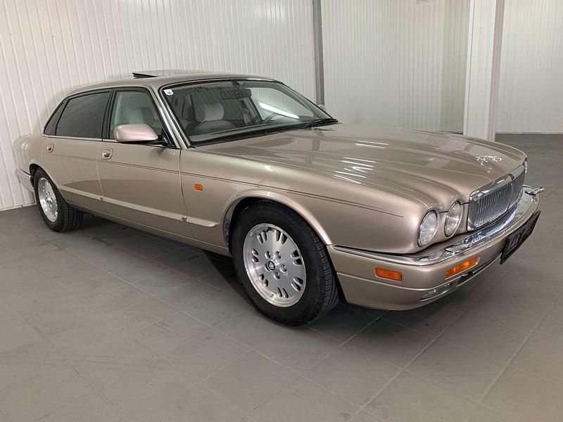 Gold Gebraucht 1996 Jaguar XJ Limousine | € 15.500 - Bild 1/4