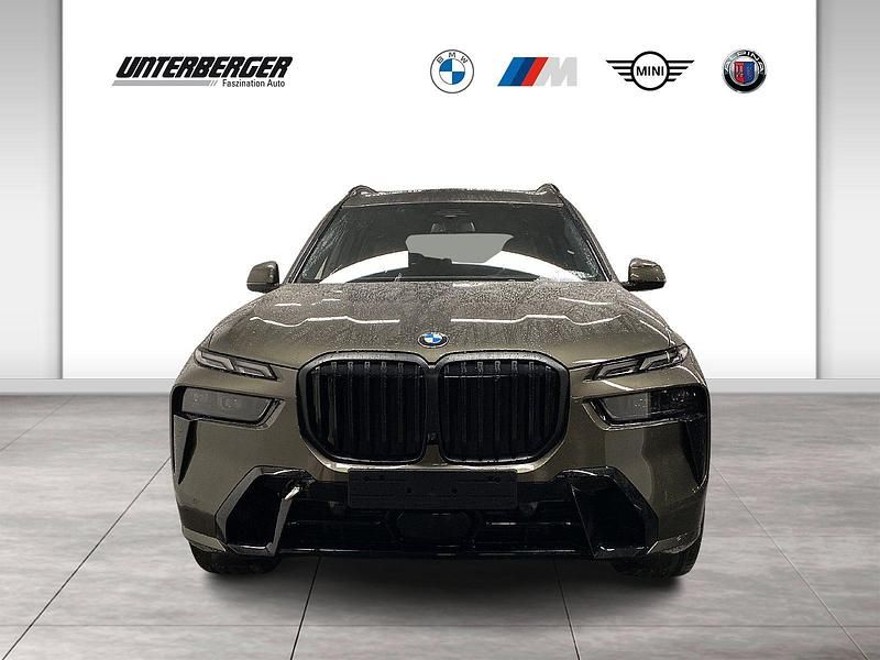 Neu BMW X7 M Sport 340 PS (250 kW) 2025 Grau SUV