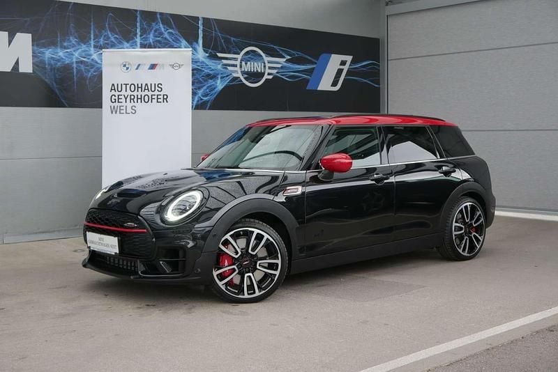 Schwarz Gebraucht 2024 Mini John Cooper Works Clubman Kombi | € 49.980 - Bild 1/4