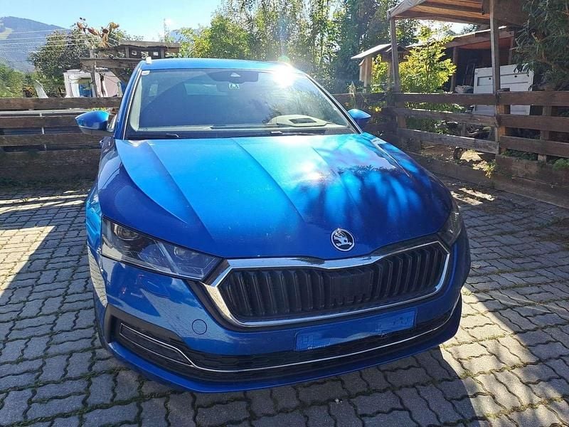 Blau Gebraucht 2021 Skoda Octavia Style Kombi | € 23.000 (Superpreis) - Bild 1/4