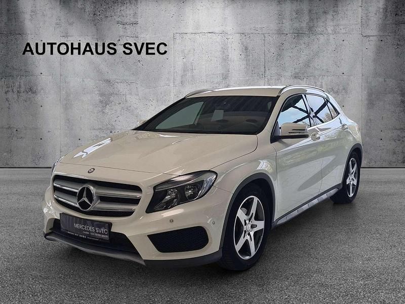 Weiß Gebraucht 2015 Mercedes GLA180 AMG line SUV | € 17.990 (Etwas zu teuer) - Bild 1/4