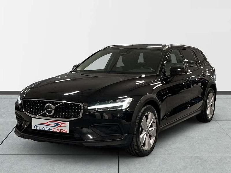 Gebraucht Volvo V60 CC 197 PS (144 kW) 2023 Schwarz Kombi