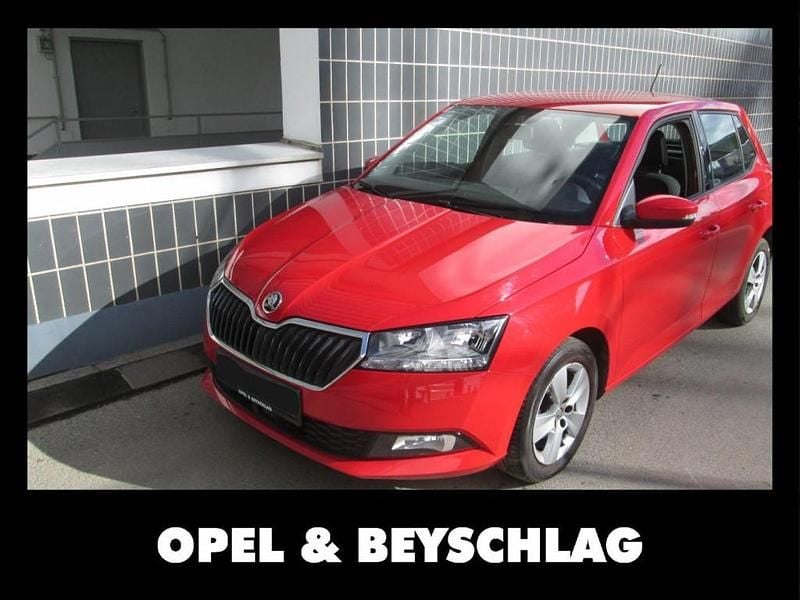 Gebraucht Skoda Fabia Ambition 95 PS (69 kW) 2018 Rot Kleinwagen