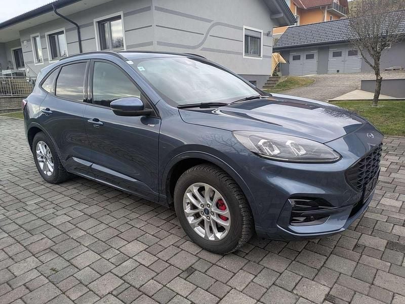 Gebraucht Ford Kuga ST-Line 152 PS (111 kW) 2022 Blau SUV