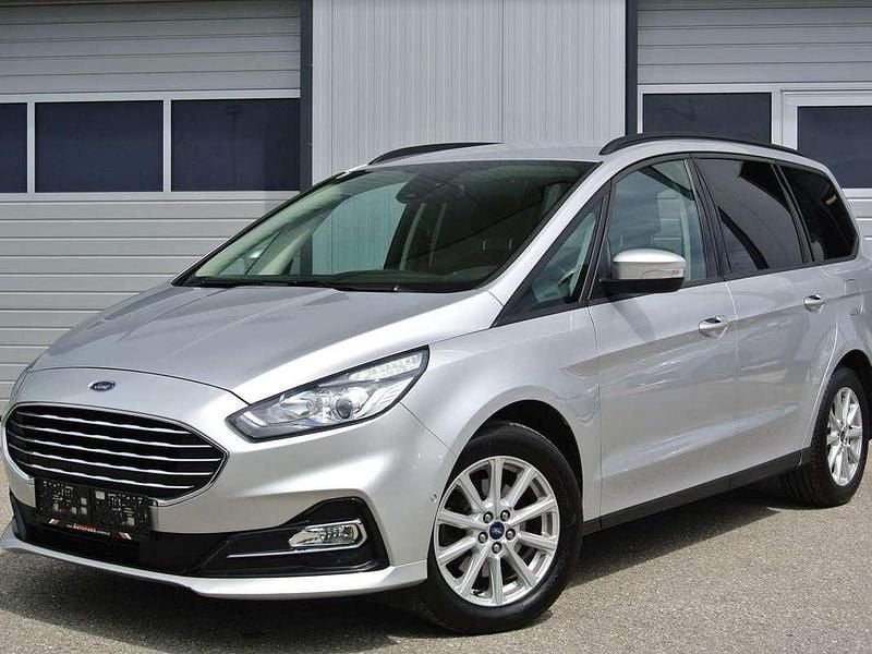 Silber Gebraucht 2022 Ford Galaxy Van / Kleinbus | € 25.690 (Guter Preis) - Bild 1/4