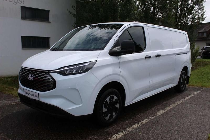 Gebraucht Ford E-Transit Trend 160 kW (218 PS) 2025 Weiß Van
