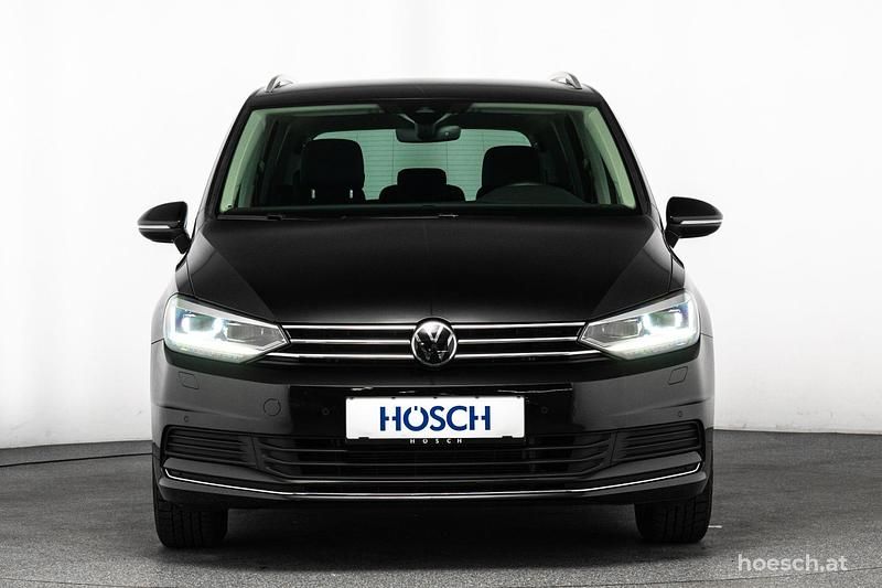 Gebraucht VW Touran Comfortline 150 PS (110 kW) 2025 Schwarz Van / Kleinbus