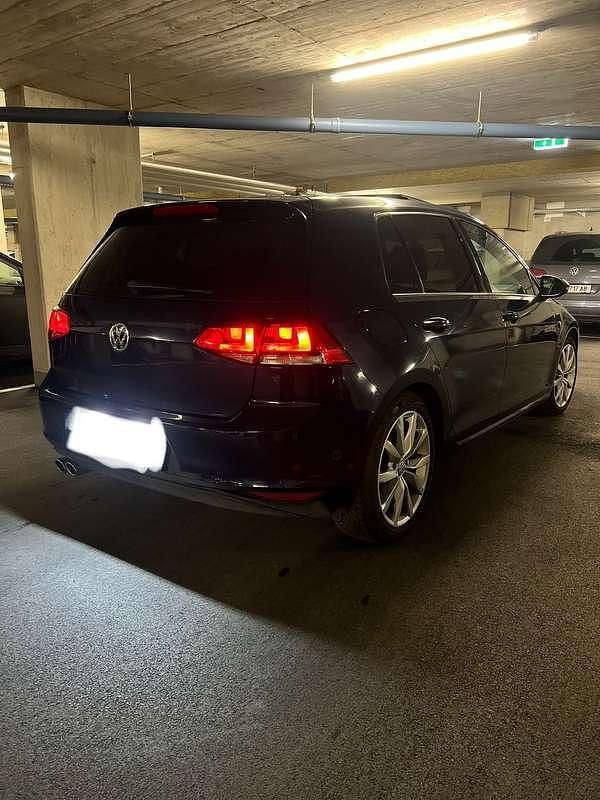 Gebraucht VW Golf VII 140 PS (102 kW) 2013 Blau Limousine