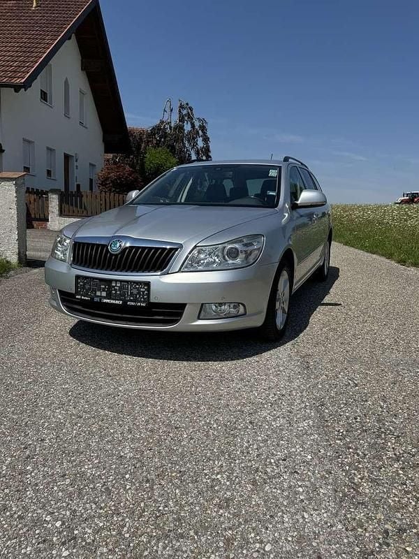 Gebraucht 2012 Skoda Octavia Ambition Kombi | € 6.500 (Fairer Preis) - Bild 1/4