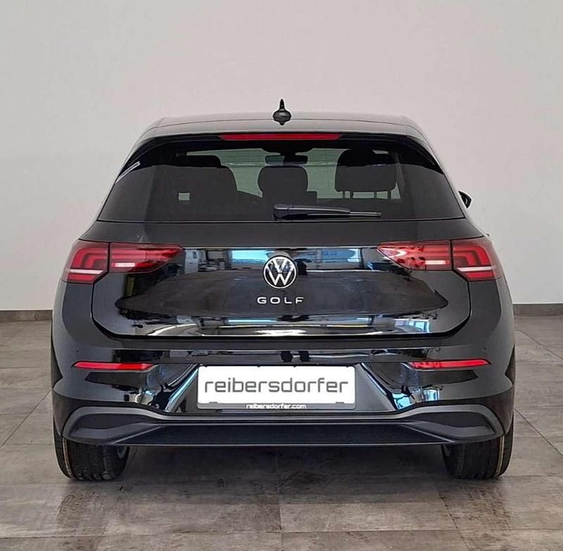 Neu VW Golf VIII 116 PS (85 kW) 2025 Schwarz Limousine