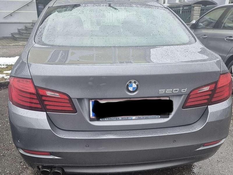 Gebraucht BMW 520 190 PS (139 kW) 2014 Grau Limousine