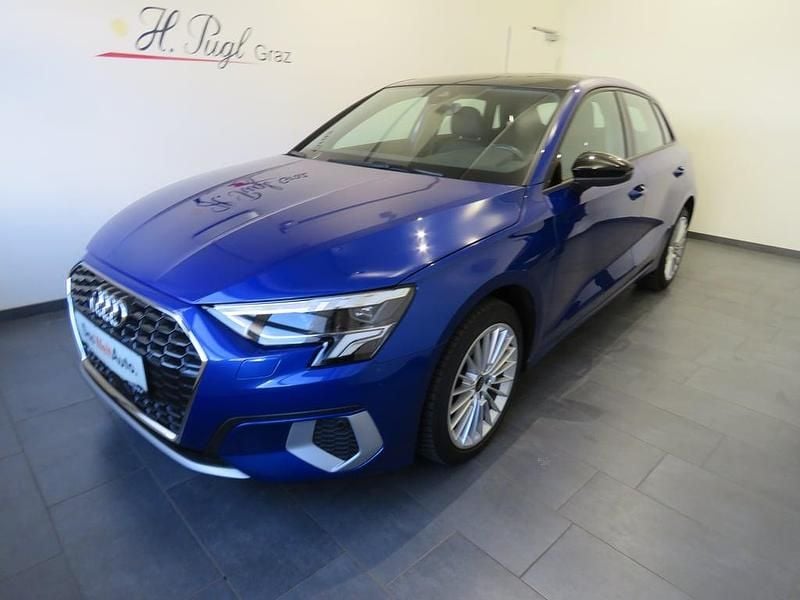 Gebraucht Audi A3 Advanced 116 PS (85 kW) 2023 Blau Limousine
