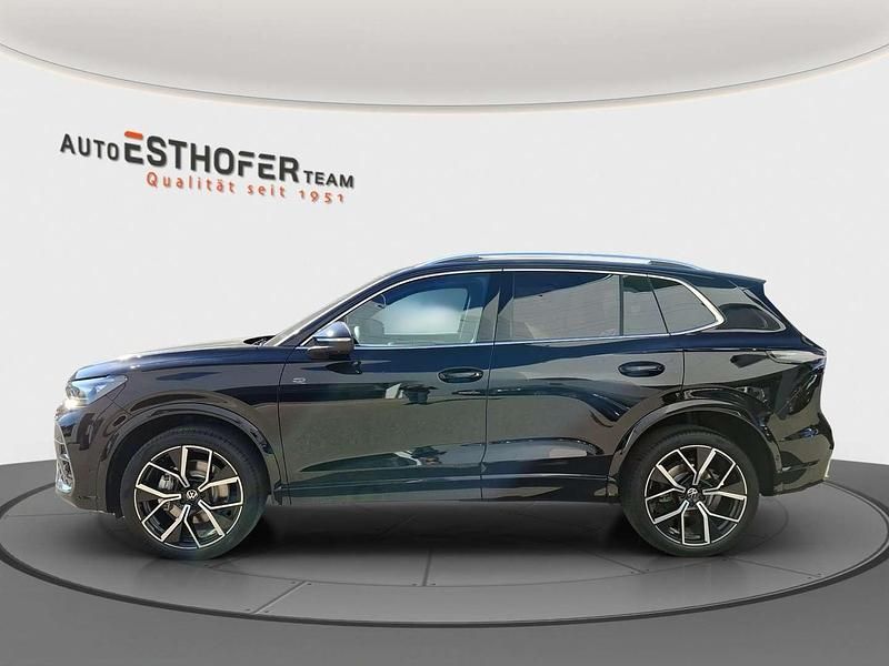 Gebraucht VW Tiguan Sport 193 PS (141 kW) 2025 Schwarz  metallic SUV