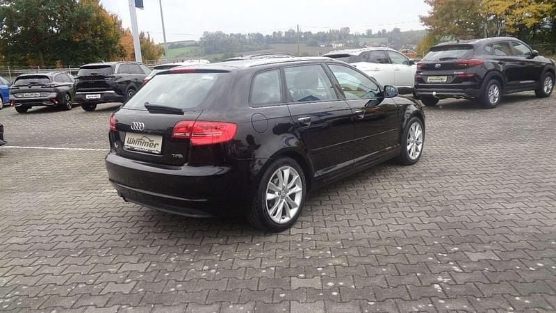 Gebraucht Audi A3 Ambition 105 PS (77 kW) 2011 Schwarz Limousine