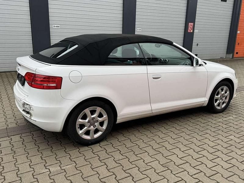 Gebraucht Audi A3 Cabriolet Attraction 105 PS (77 kW) 2011 Weiß Cabrio