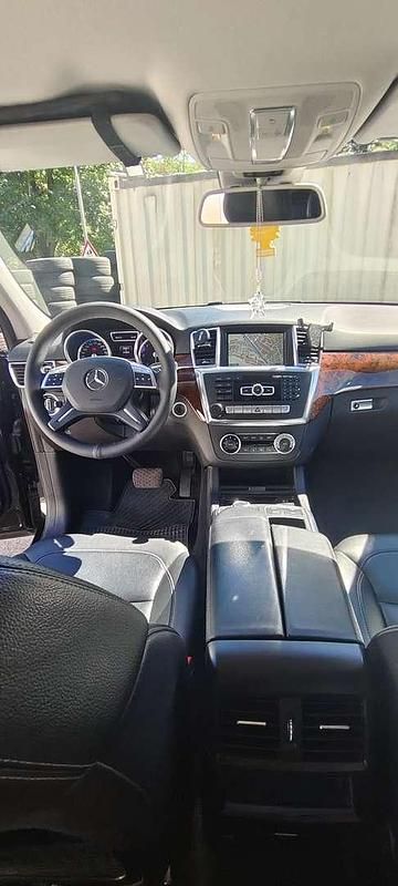Gebraucht Mercedes ML350 258 PS (189 kW) 2013 SUV