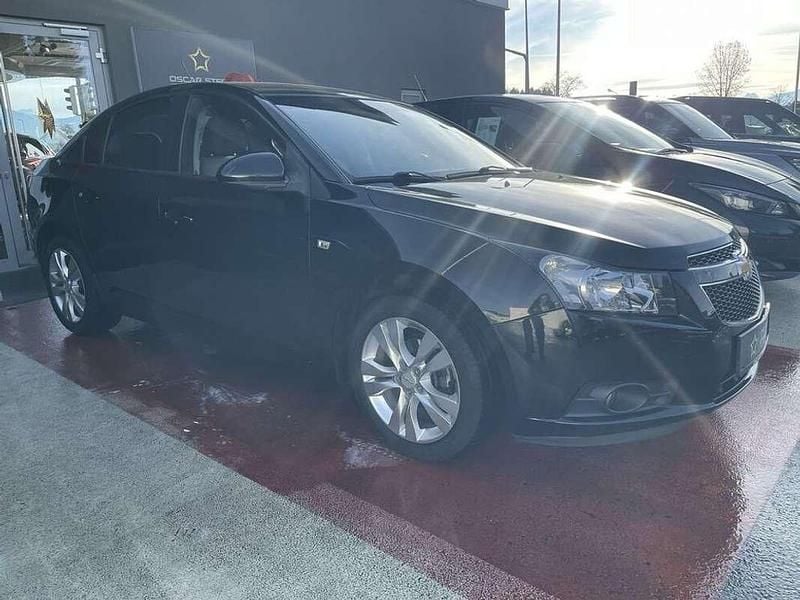 Gebraucht Chevrolet Cruze LS 113 PS (83 kW) 2011 Schwarz Limousine