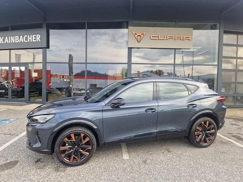 Neu Cupra Formentor 150 PS (110 kW) 2025 Dunkelgrau  metallicperleffekt SUV