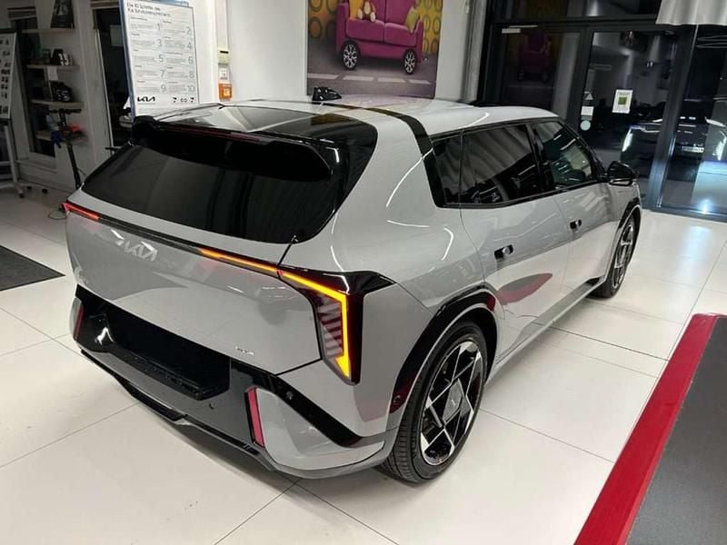 Neu Kia EV4 GT-Line 150 kW (204 PS) 2025 Kleinwagen