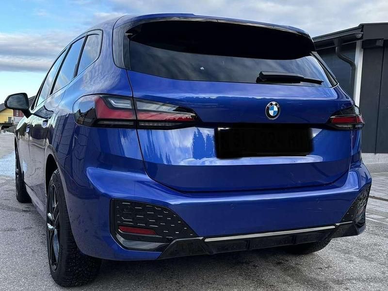 Gebraucht BMW 218 Luxury Line 150 PS (110 kW) 2024 Blau Kombi