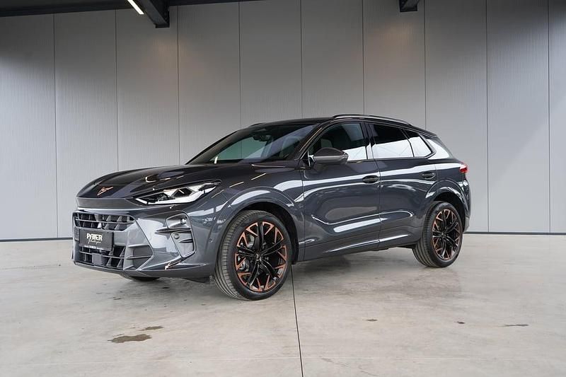 Neu Cupra Terramar 204 PS (150 kW) 2026 Dunkelgrau  metallic SUV