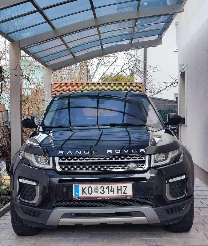 Schwarz Gebraucht 2017 Land Rover Range Rover evoque SE SUV | € 24.400 (Teuer) - Bild 1/4