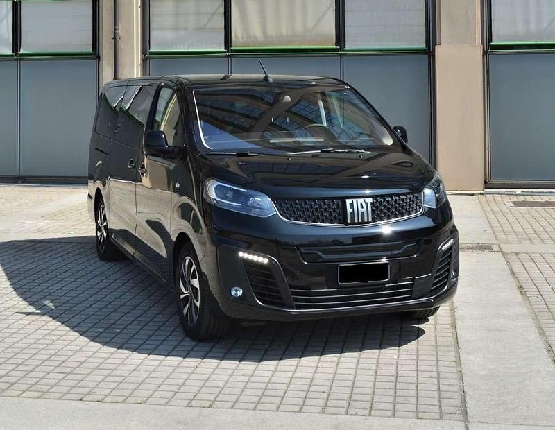 Schwarz Gebraucht 2022 Fiat E-Ulysse Lounge Van / Kleinbus | € 34.900 - Bild 1/4