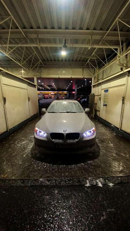 Gebraucht BMW 320 184 PS (135 kW) 2011 Coupé