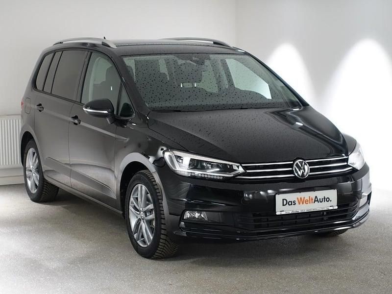 Gebraucht VW Touran 150 PS (110 kW) 2025 Schwarz  metallic Van / Kleinbus