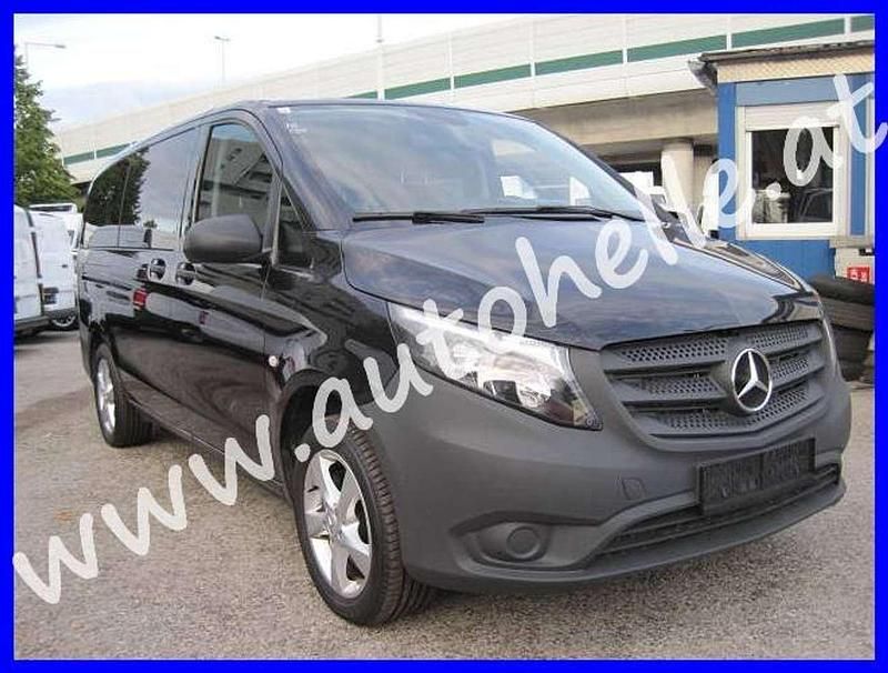 Gebraucht Mercedes Vito 163 PS (119 kW) 2022 Schwarz Van