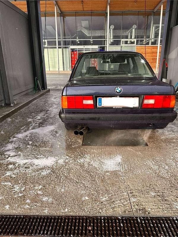 Gebraucht BMW 325 171 PS (125 kW) 1988 Limousine