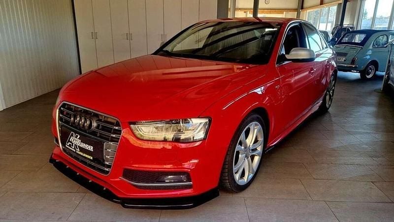Gebraucht Audi S4 333 PS (244 kW) 2012 Rot Limousine