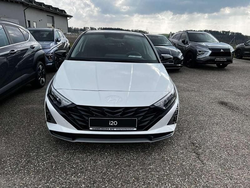 Gebraucht Hyundai i20 GO! 99 PS (72 kW) 2024 Schwarz Limousine