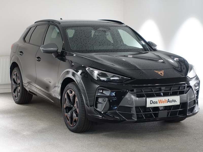 Schwarz metallic Gebraucht 2025 Cupra Terramar SUV | € 45.750 (Teuer) - Bild 1/4