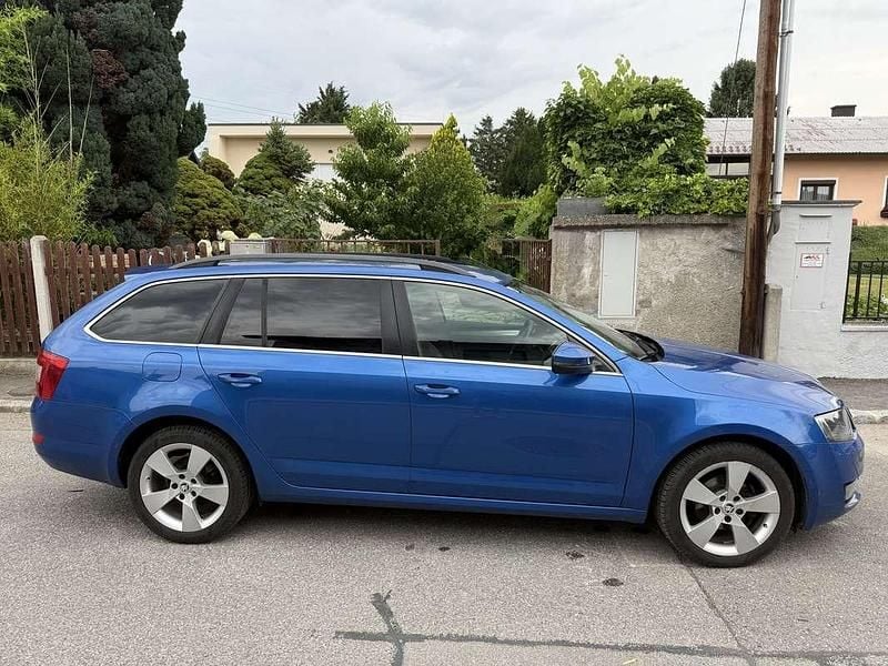 Gebraucht Skoda Octavia Elegance 105 PS (77 kW) 2014 Kombi