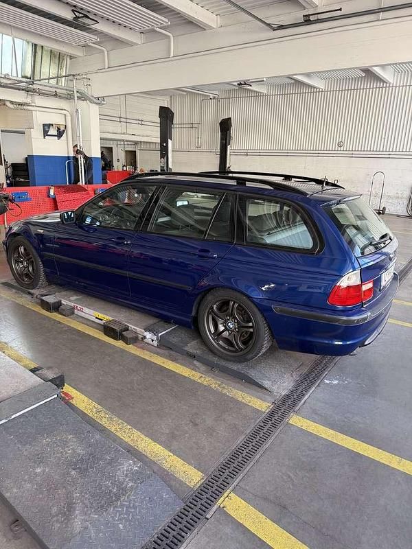 Gebraucht BMW 320 150 PS (110 kW) 2004 Kombi