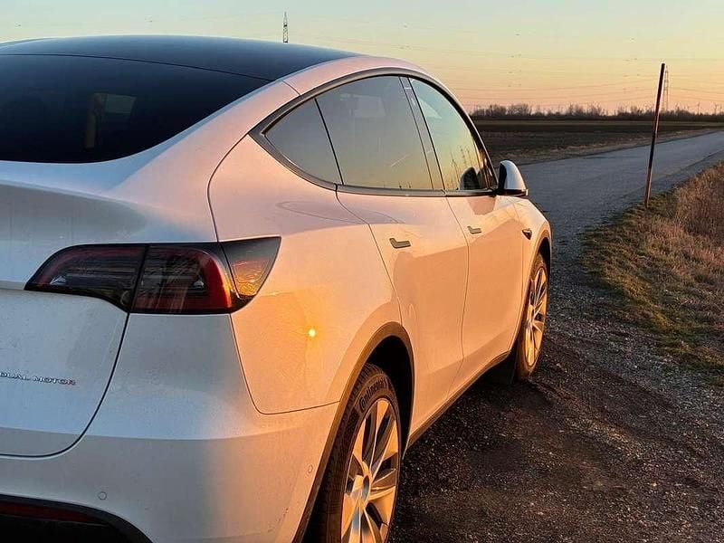 Gebraucht Tesla Model Y Long Range AWD 152 kW (208 PS) 2022 Weiß SUV