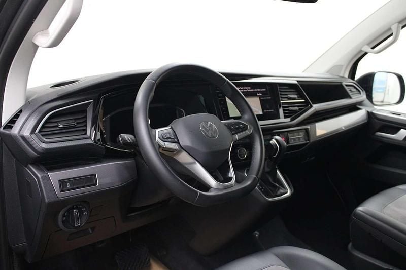 Gebraucht VW Multivan Highline 204 PS (150 kW) 2022 Mittelgrau  metallic Van