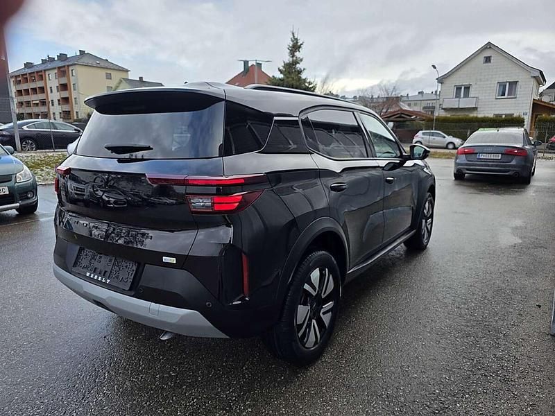 Neu Opel Frontera 136 PS (100 kW) 2025 Schwarz SUV