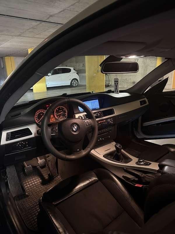 Gebraucht BMW 330 231 PS (169 kW) 2008 Coupé