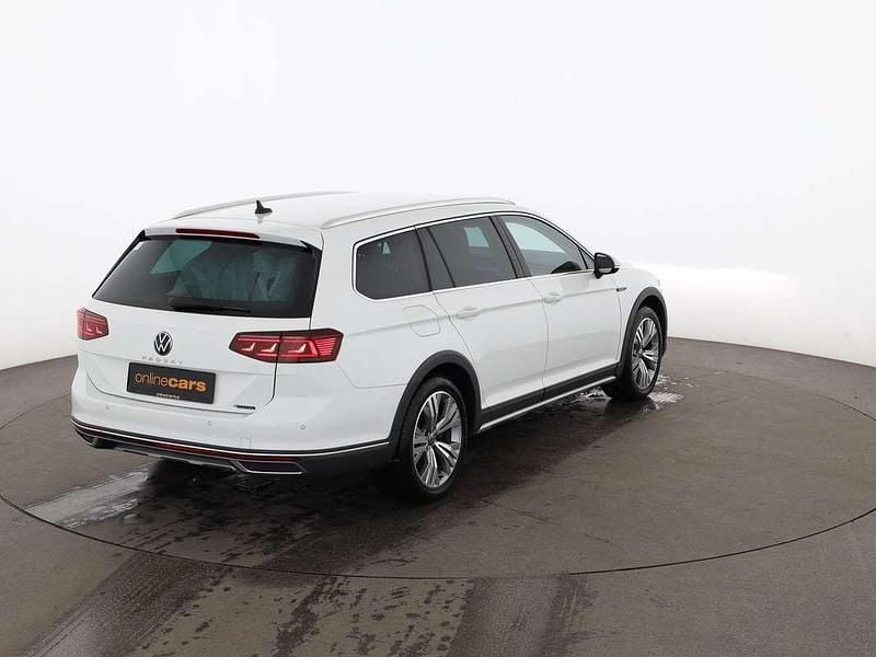 Gebraucht VW Passat Alltrack 200 PS (147 kW) 2021 Weiß Kombi