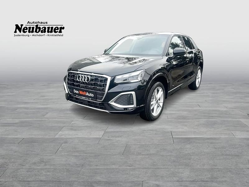 Neu Audi Q2 Admired 115 PS (84 kW) 2026 Schwarz  normal SUV